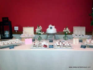 Bodas Restaurante El Duque mesas dulces seewt candy